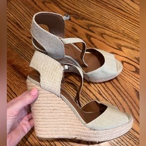 Lucky Brand Neutral Wedges Summer 10